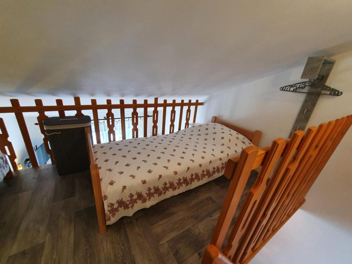 Apartment With Terace And Sea View Marica Krk Town Kültér fotó